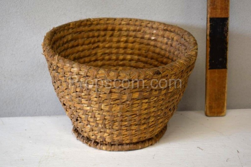 Wicker bowl