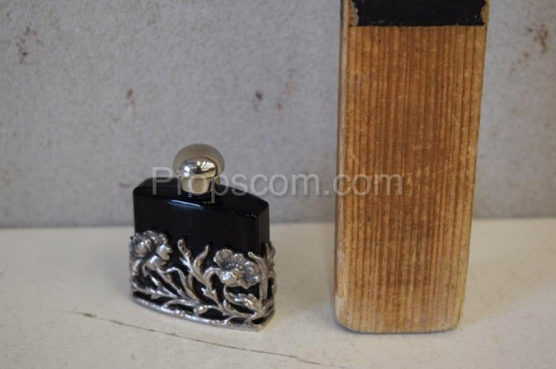 Perfume bottle