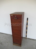 Cabinet with blind small V (registration)