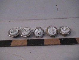 Metal porcelain switches