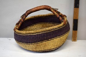 Wicker basket in two colors