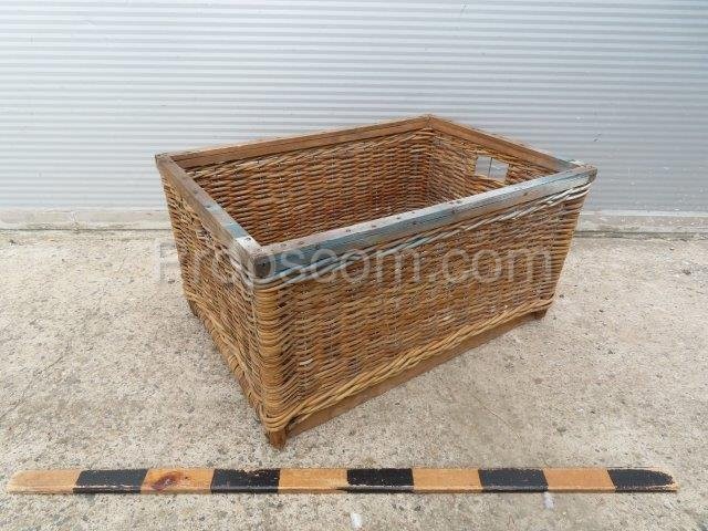 Wicker basket