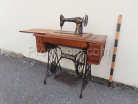 Singer sewing machine