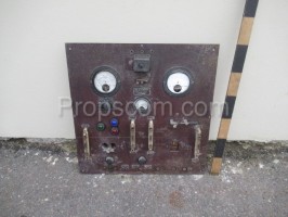 Electrical panel: fuses, voltmeter, ammeter