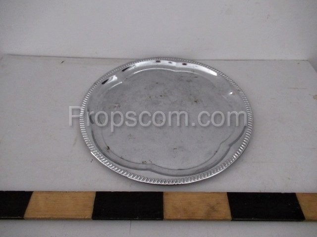 Round trays