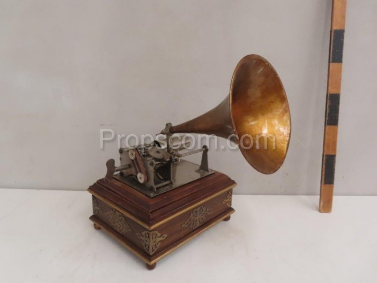 Phonograph