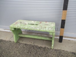 Stolička dřevěná zelená 