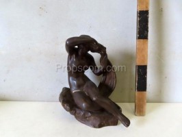Statue nude