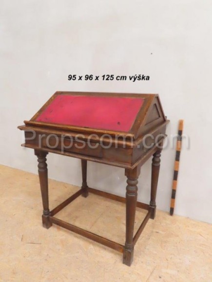 Two-sided writing desk