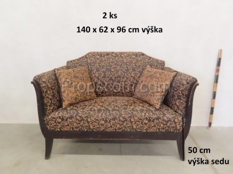 Gepolstertes Sofa