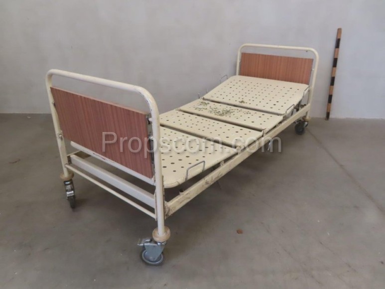 Mobile hospital bed