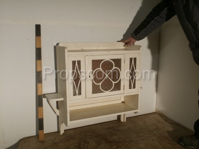 White hanging glass cabinet with shelf