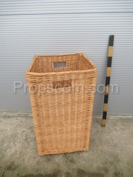 Large wicker container