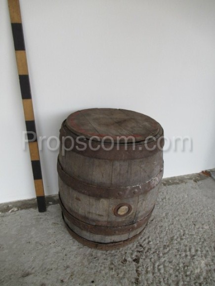 Barrel with forged hoops