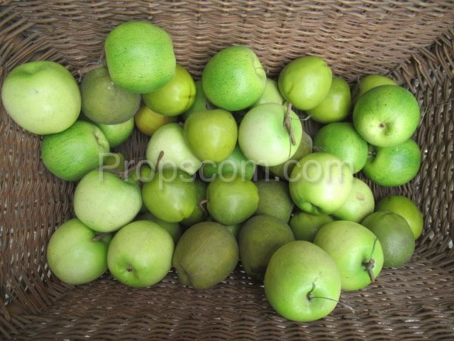 Green apples