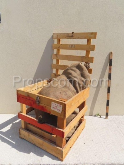 Wooden crate