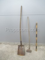 Shovel with a hoe