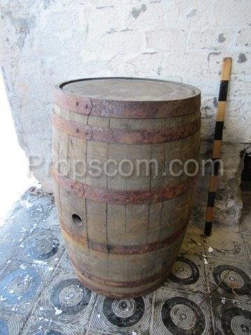 Barrel with forged hoops