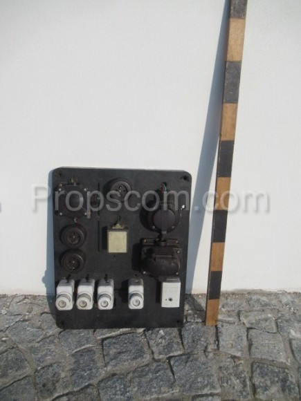 Electrical panel: circuit breaker circuit breaker