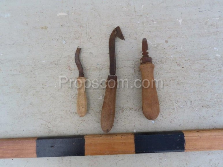 Shoemaking tools