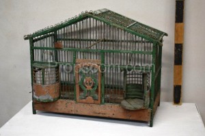 Wire cage