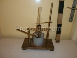 Laboratory aid