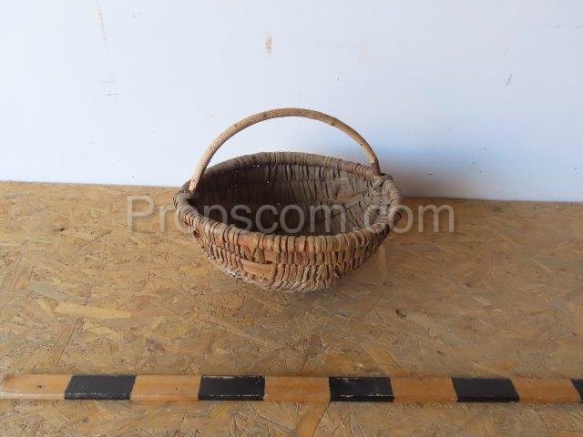 Wicker basket