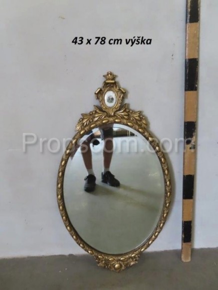 Wall mirror