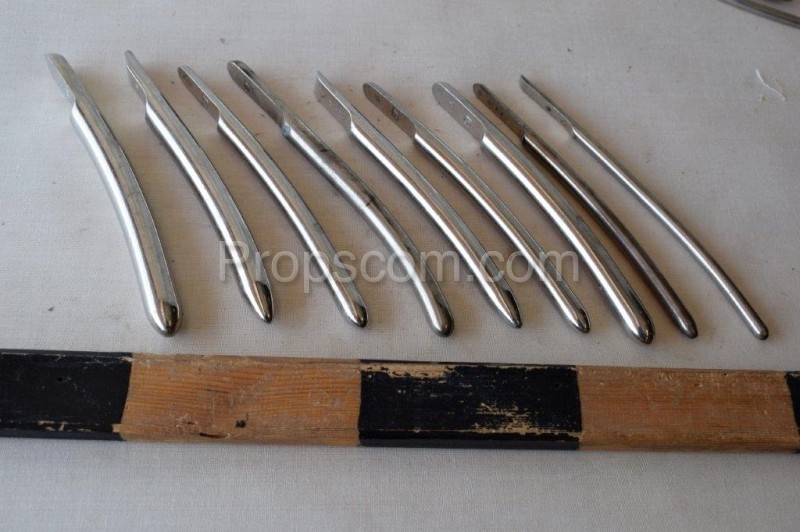 Surgical instruments