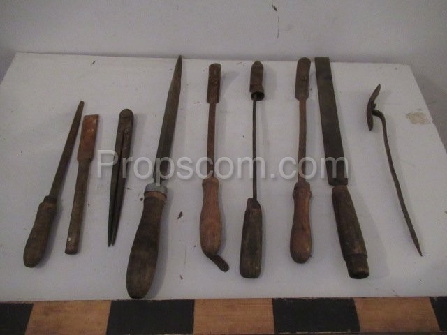 Shoemaking tools