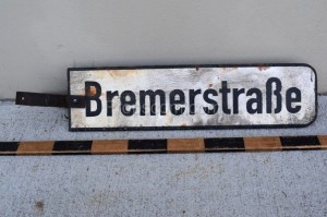 Information signs: Bredowstraße