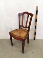 Geflochtener Stuhl