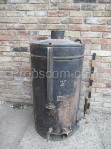 Oil tank