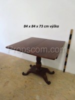 Folding table