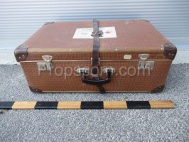 Training dummy set in a suitcase