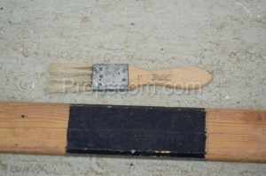 Flat lining brush