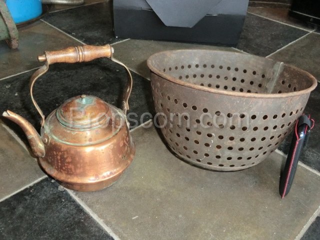 Colander, kettle