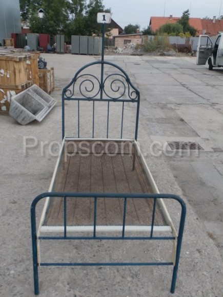 Wrought iron bed