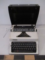Kyrillische Schreibmaschine
