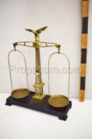 Pharmacy scales