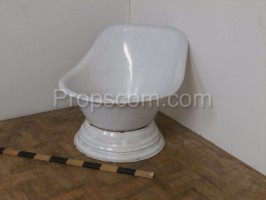 Enameled bathtub