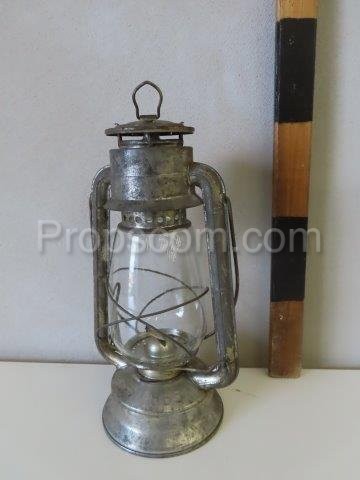 Oil lamp