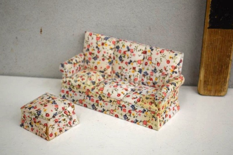 Sofa for dolls