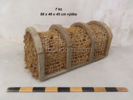Netzkäfig aus Holz