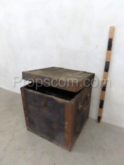 Wooden crate, chained