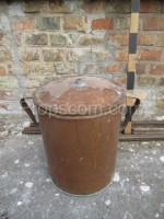 Pot with a copper lid