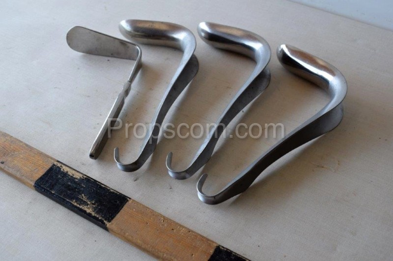 Surgical instruments