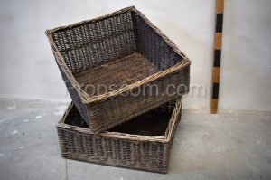 Shelving basket