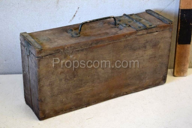 Ammunition box