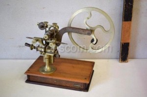 Machine for watchmakers